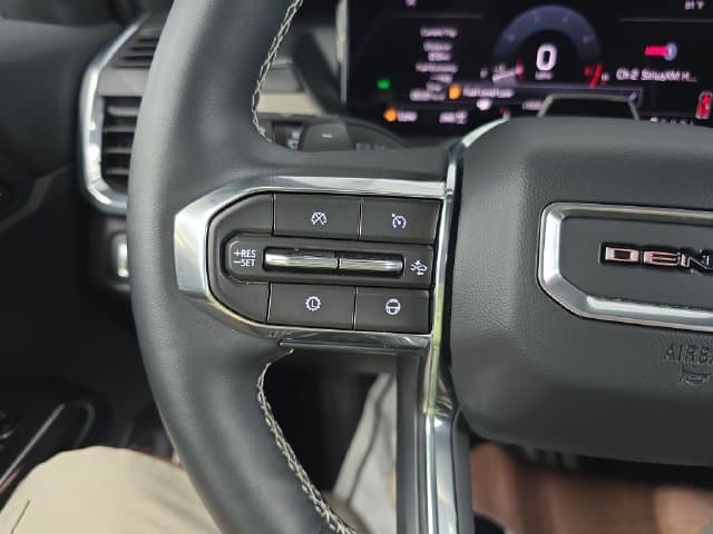 Pre-Owned 2026 GMC Acadia Denali - photo - 18