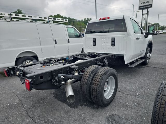 New 2026 GMC Sierra 3500HD Pro - photo - 5