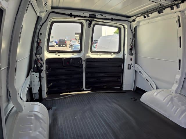New 2026 Chevrolet Express 2500 Work Van - photo - 8