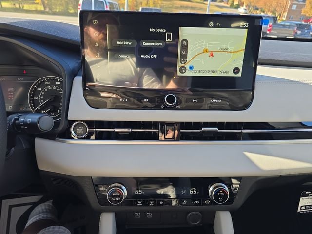 Pre-Owned 2025 Mitsubishi Outlander SE - photo - 13