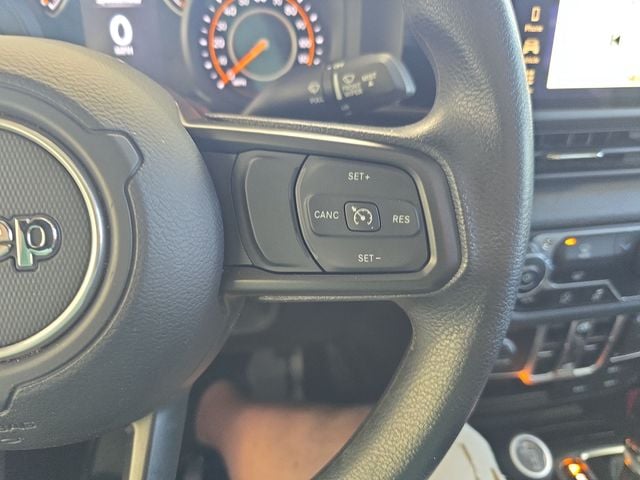 Pre-Owned 2025 Jeep Gladiator Nighthawk - photo - 17