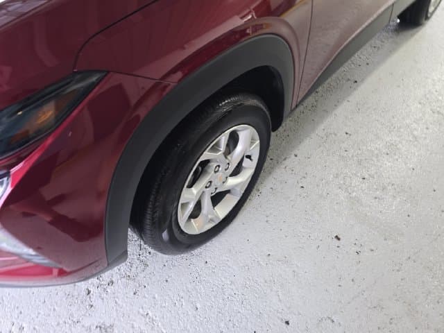Pre-Owned 2024 Chevrolet Trax LS - photo - 8