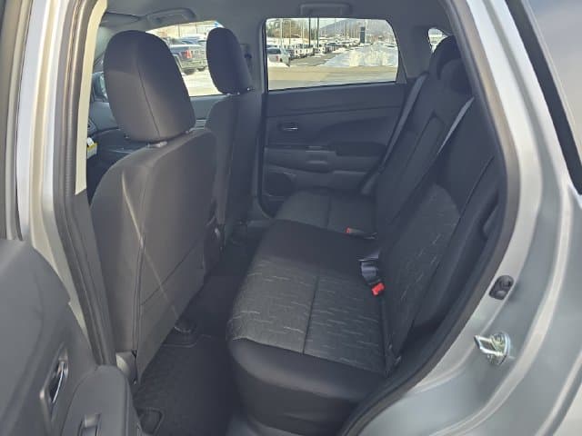 Pre-Owned 2025 Mitsubishi Outlander Sport 2.0 ES - photo - 9