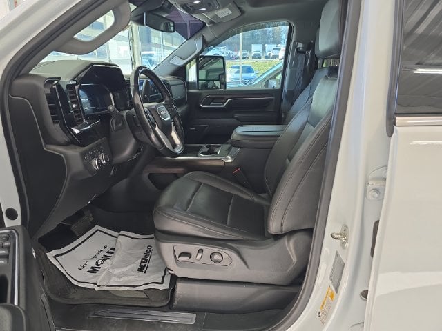 Pre-Owned 2024 GMC Sierra 2500HD SLT - photo - 12