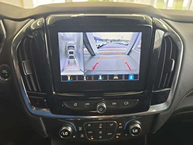 Pre-Owned 2023 Chevrolet Traverse LT Leather - photo - 18
