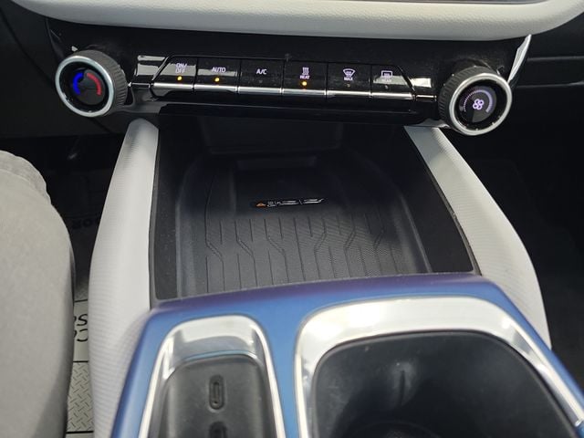 Pre-Owned 2025 Chevrolet Equinox EV LT - photo - 20