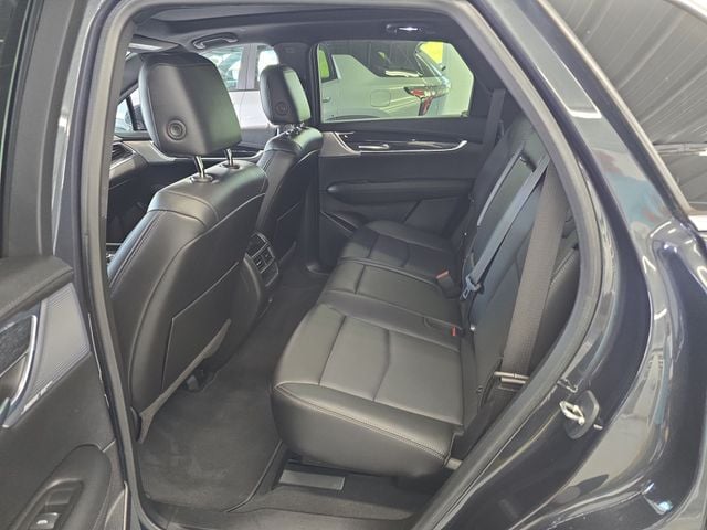 Pre-Owned 2023 Cadillac XT5 Premium Luxury - photo - 9
