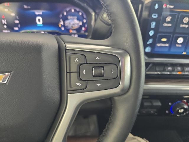 Pre-Owned 2025 Chevrolet Silverado 1500 LT - photo - 17