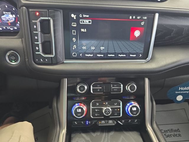 Pre-Owned 2023 GMC Yukon Denali - photo - 16