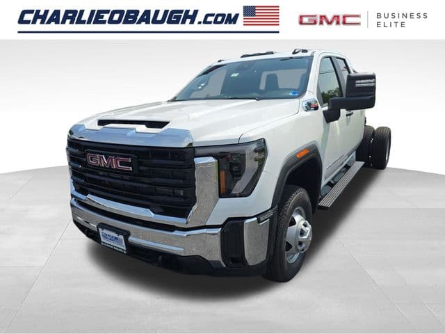 New 2026 GMC Sierra 3500HD Pro - photo - 0