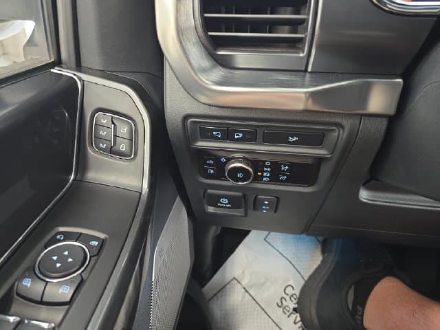 Pre-Owned 2023 Ford F-150 Lariat - photo - 19