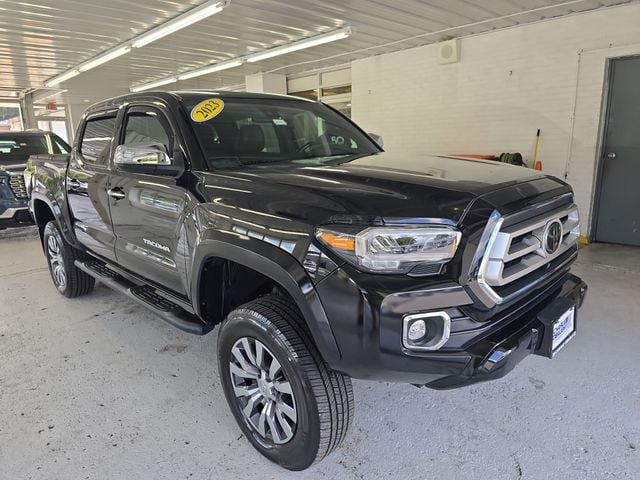 Pre-Owned 2023 Toyota Tacoma Limited - photo - 6