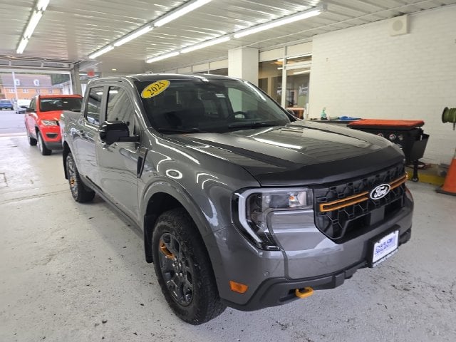 Pre-Owned 2025 Ford Maverick Tremor - photo - 6