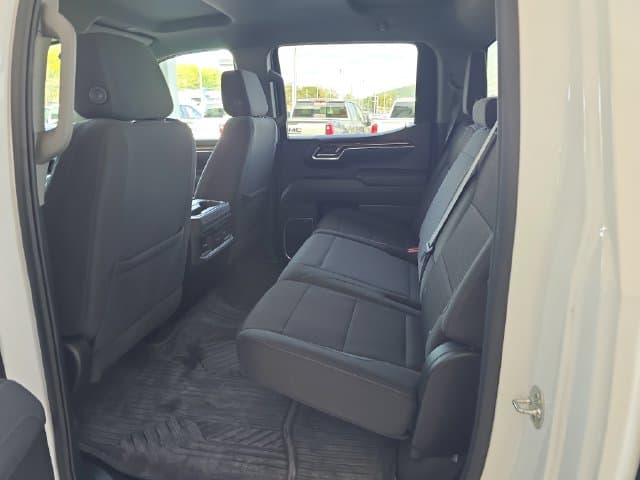 Pre-Owned 2025 Chevrolet Silverado 1500 LT - photo - 9