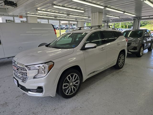 Pre-Owned 2023 GMC Terrain Denali - photo - 1