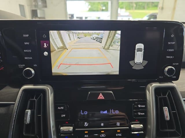 Pre-Owned 2023 Kia Sorento X-Line EX - photo - 16