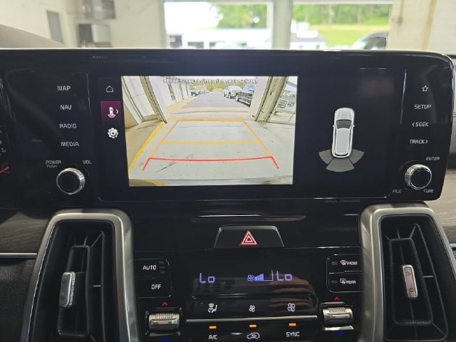 Pre-Owned 2023 Kia Sorento X-Line EX - photo - 16