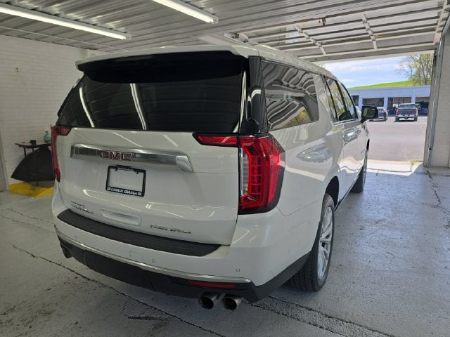Pre-Owned 2024 GMC Yukon XL Denali - photo - 4