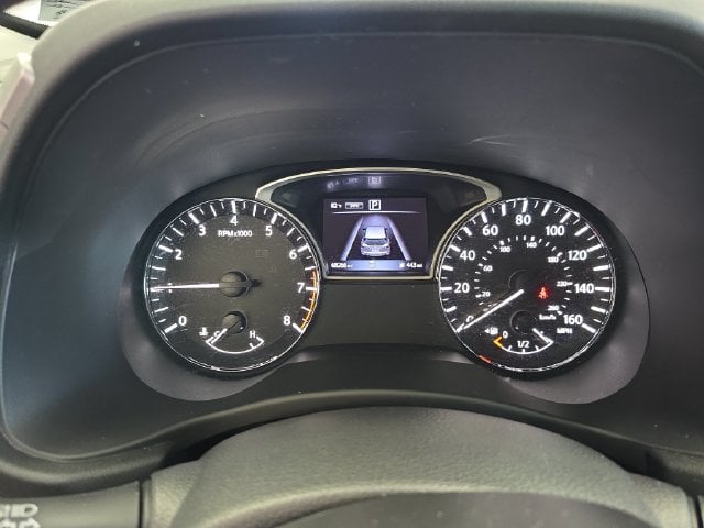 Pre-Owned 2019 Nissan Pathfinder S - photo - 16