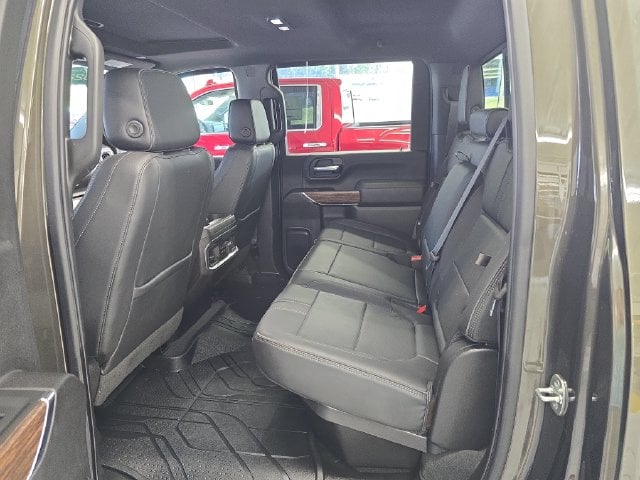 Pre-Owned 2022 Chevrolet Silverado 3500HD High Country - photo - 9