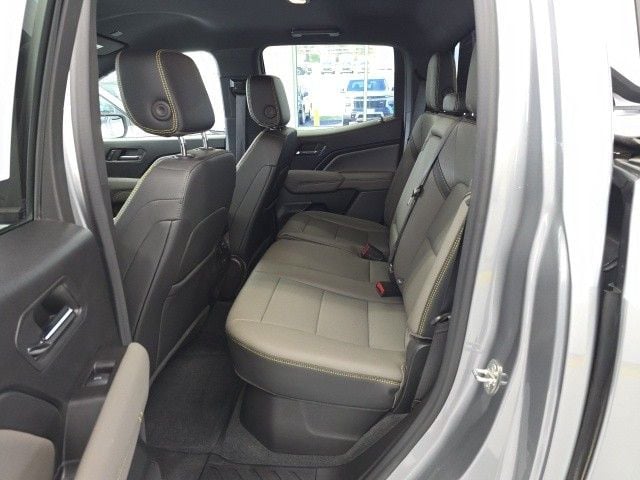 Pre-Owned 2023 Chevrolet Colorado ZR2 - photo - 9
