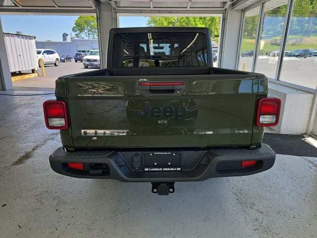 2022 Jeep Gladiator Sport Photo in Staunton VA 24401