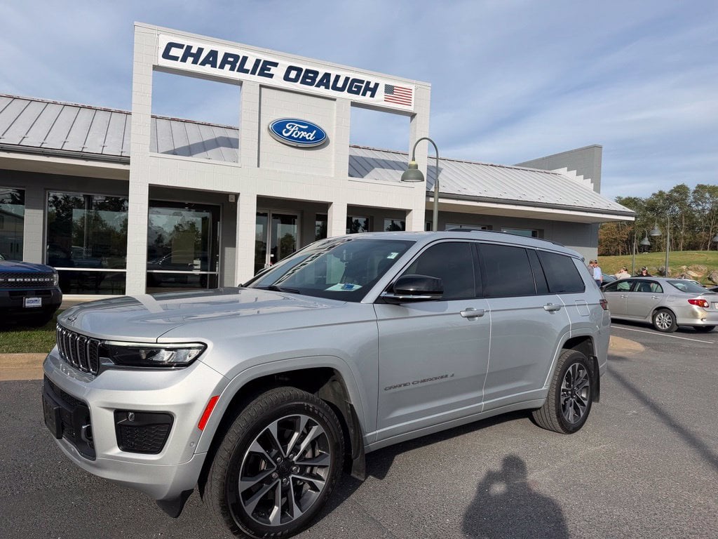 2021 Jeep Grand Cherokee L Overland Photo in Waynesboro VA 22980
