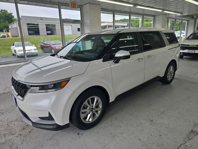 2024 Kia Carnival LX Photo in Staunton VA 24401