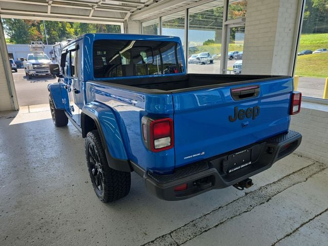 2025 Jeep Gladiator Nighthawk Photo in Staunton VA 24401