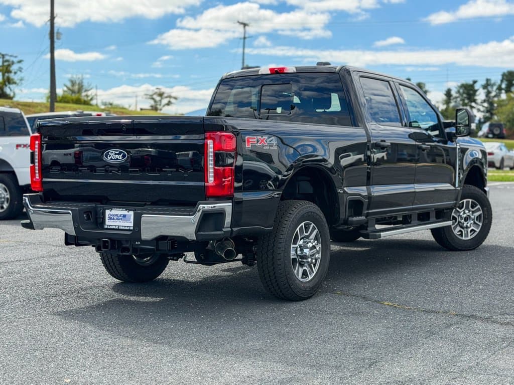 2027 Ford F-250SD Lariat Photo in Waynesboro VA 22980