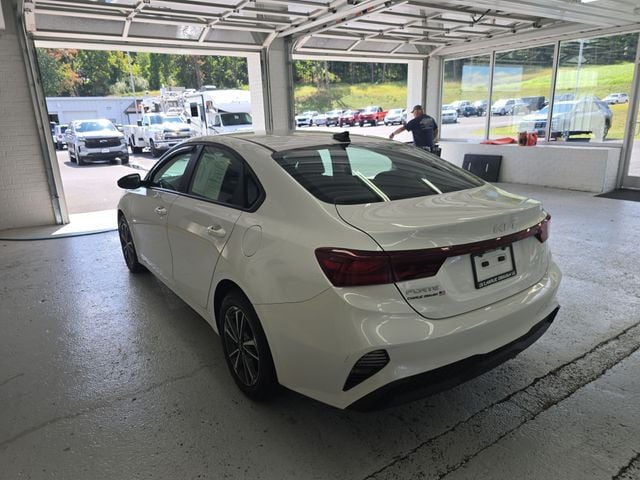 2023 Kia Forte LXS Photo in Staunton VA 24401
