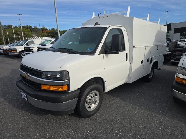 2026 Chevrolet Express 3500 Work Van Photo in Staunton VA 24401