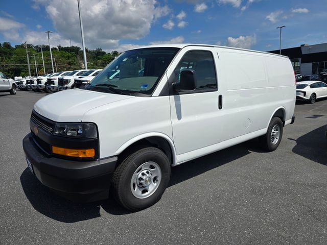 2026 Chevrolet Express 2500 Work Van Photo in Staunton VA 24401