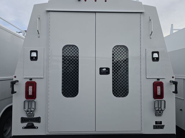 2025 Chevrolet Express 3500 Work Van Photo in Staunton VA 24401