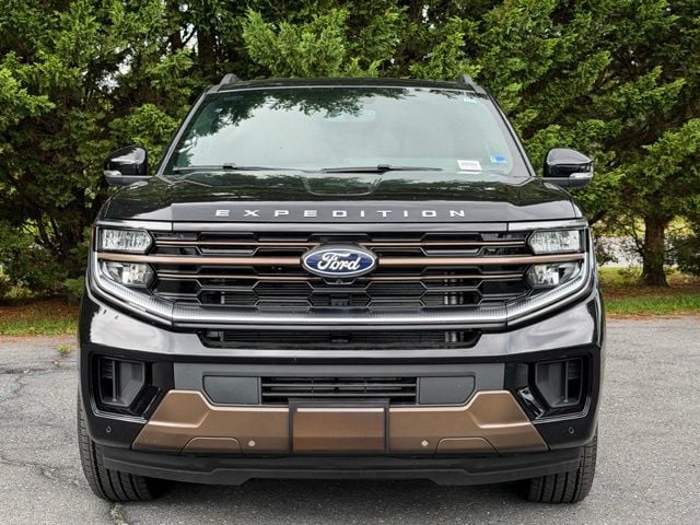 2027 Ford Expedition King Ranch Photo in Waynesboro VA 22980