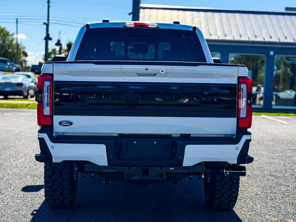 2027 Ford F-350SD Platinum Photo in Waynesboro VA 22980