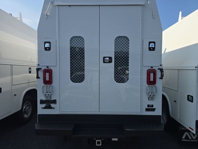 2026 Chevrolet Express 3500 Work Van Photo in Staunton VA 24401