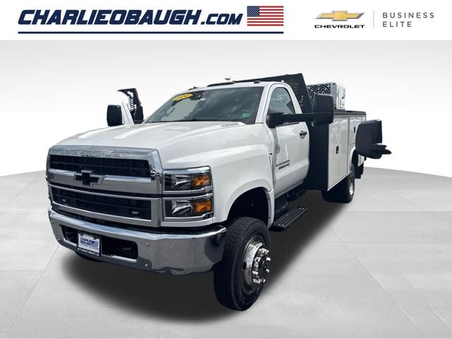 2024 Chevrolet Silverado 6500HD Photo in Staunton VA 24401