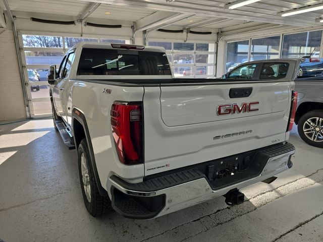 2024 GMC Sierra 2500HD SLT Photo in Staunton VA 24401