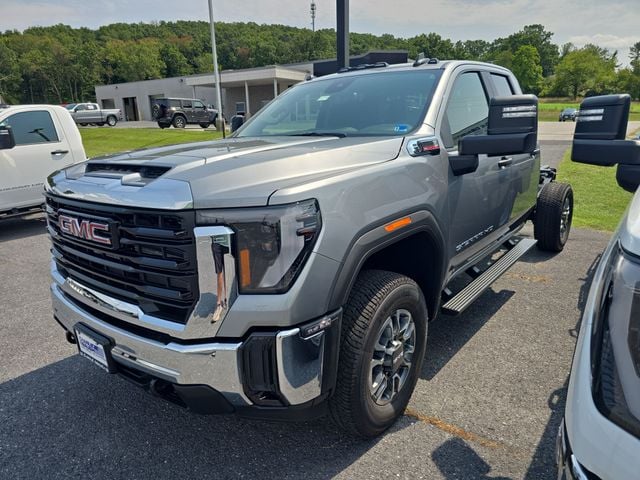 2026 GMC Sierra 3500HD Pro Photo in Staunton VA 24401