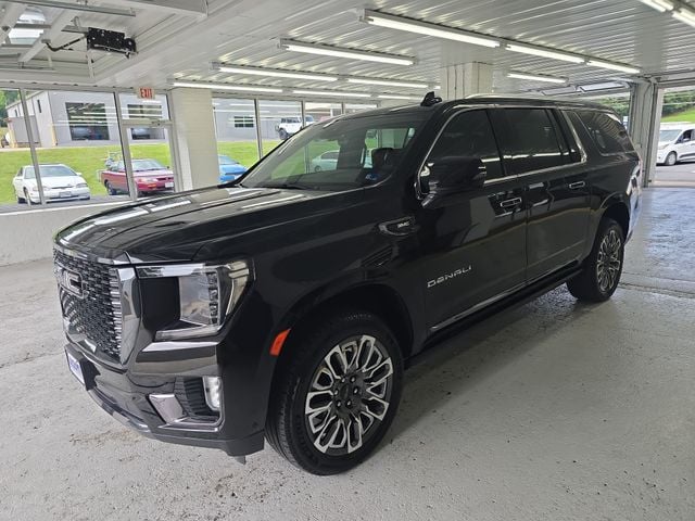 2024 GMC Yukon XL Denali Ultimate Photo in Staunton VA 24401