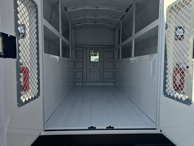 2026 Chevrolet Express 3500 Work Van Photo in Staunton VA 24401