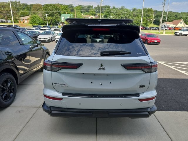2025 Mitsubishi Outlander Trail Edition Photo in Staunton VA 24401