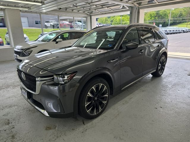 2024 Mazda CX-90 PHEV Premium Photo in Staunton VA 24401