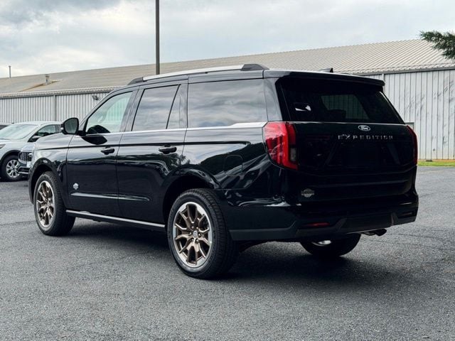 2027 Ford Expedition King Ranch Photo in Waynesboro VA 22980