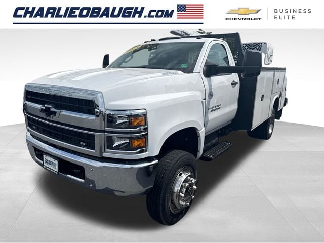 2024 Chevrolet Silverado 6500HD 1WT Photo in Staunton VA 24401