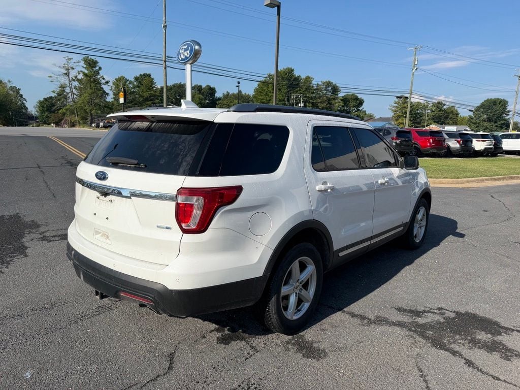 2017 Ford Explorer XLT Photo in Waynesboro VA 22980