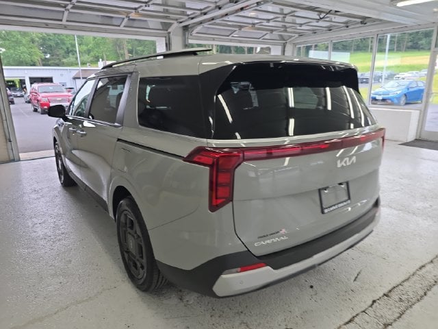 2025 Kia Carnival Hybrid EX Photo in Staunton VA 24401