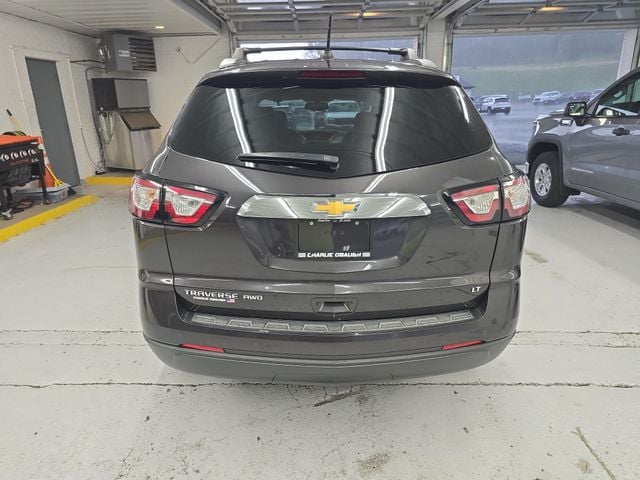 2017 Chevrolet Traverse 2LT Photo in Staunton VA 24401