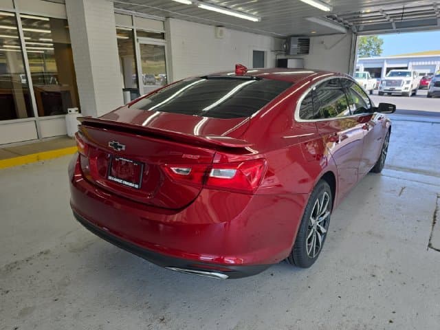 2025 Chevrolet Malibu RS Photo in Staunton VA 24401